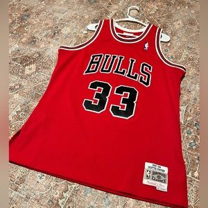 Mitchell & Ness Chicago Bulls Scottie Pippen Jersey
